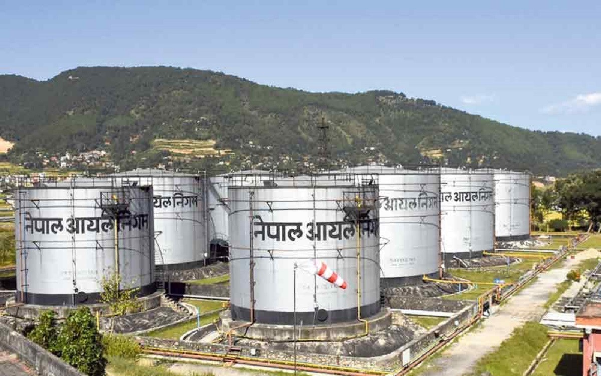 डिजेल, मट्टीतेलको भाउ घट्यो, हवाई इन्धन महँगियो; नयाँ मूल्यसूची मध्यरातदेखि लागू