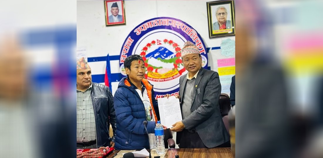 संसदीय चुनावको दौडमा होमिन बालेनपछि हर्क साम्पाङद्वारा पनि मेयर पदबाट राजीनामा