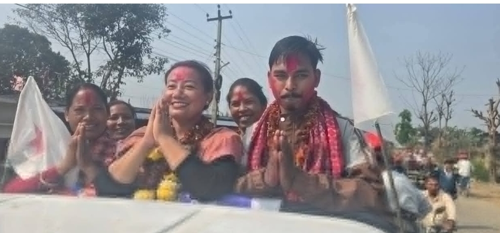 बीना मगरलाई समर्थन गर्दै मितेरी पार्टीका उम्मेदवार सियाराम राना नेकपामा प्रवेश