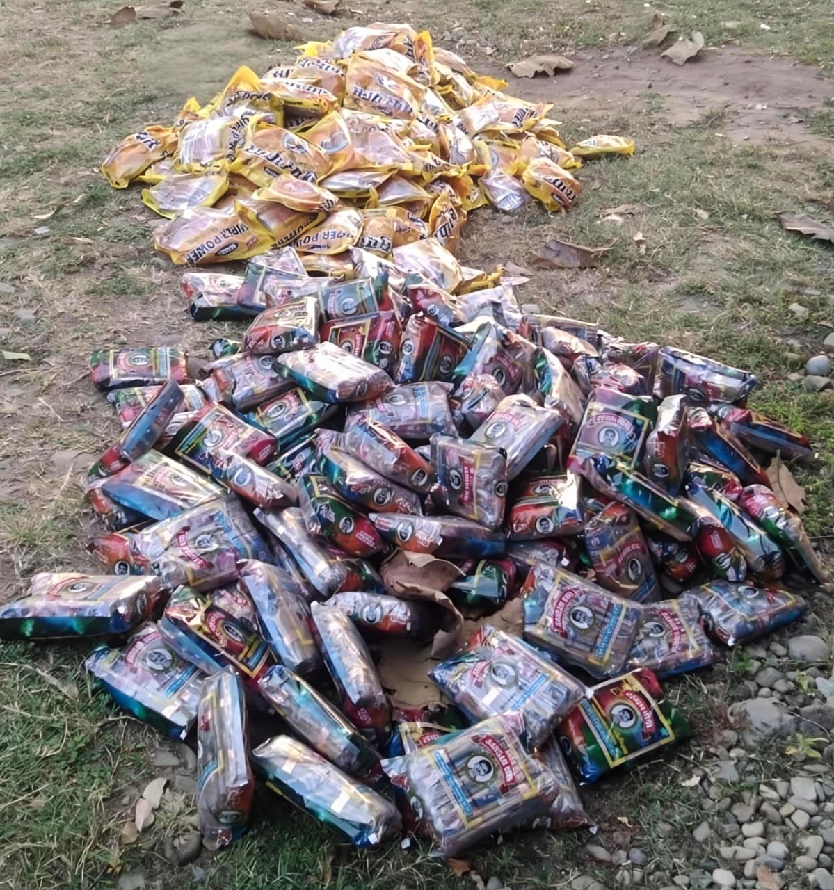 बेलौरीमा सशस्त्र प्रहरीद्वारा दुई लाख बढीको अवैध सामान बरामद