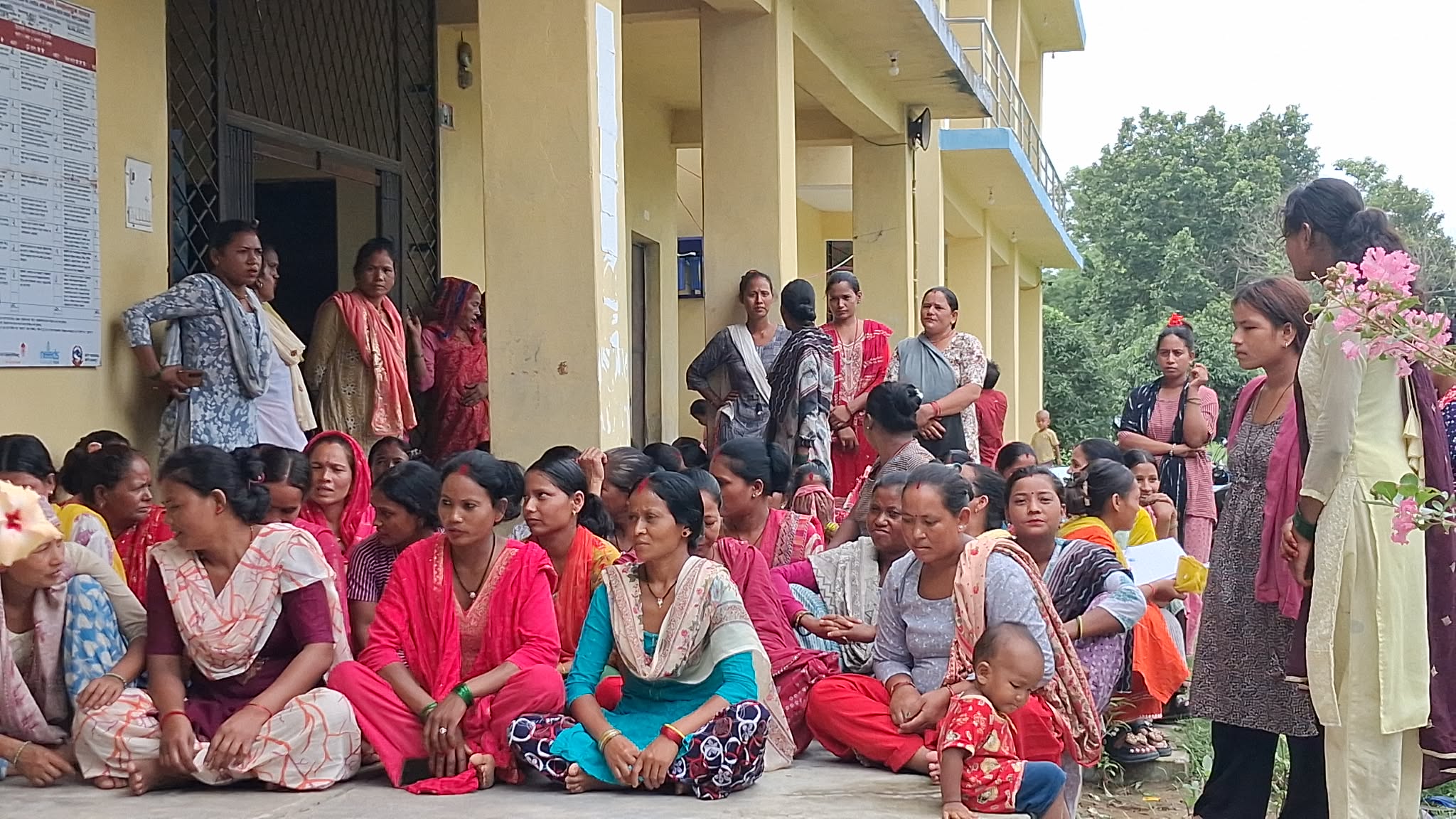 सिद्धकेदारनाथ आविका अभिभावकहरु आन्दोलनमा उत्रिदै ,के हुन माग ?